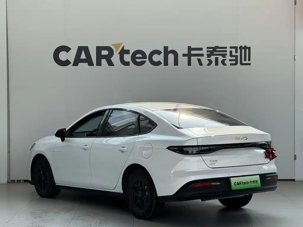 BYD Seal 05 DM-i — фото 6
