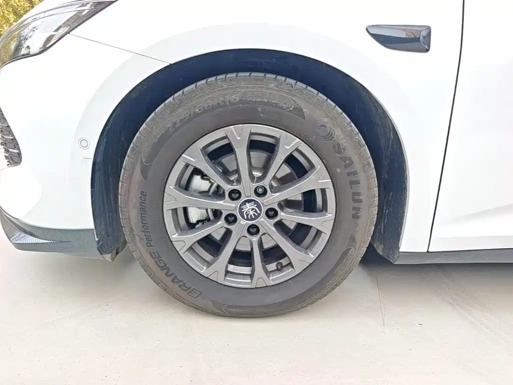BYD Qin L — фото 23