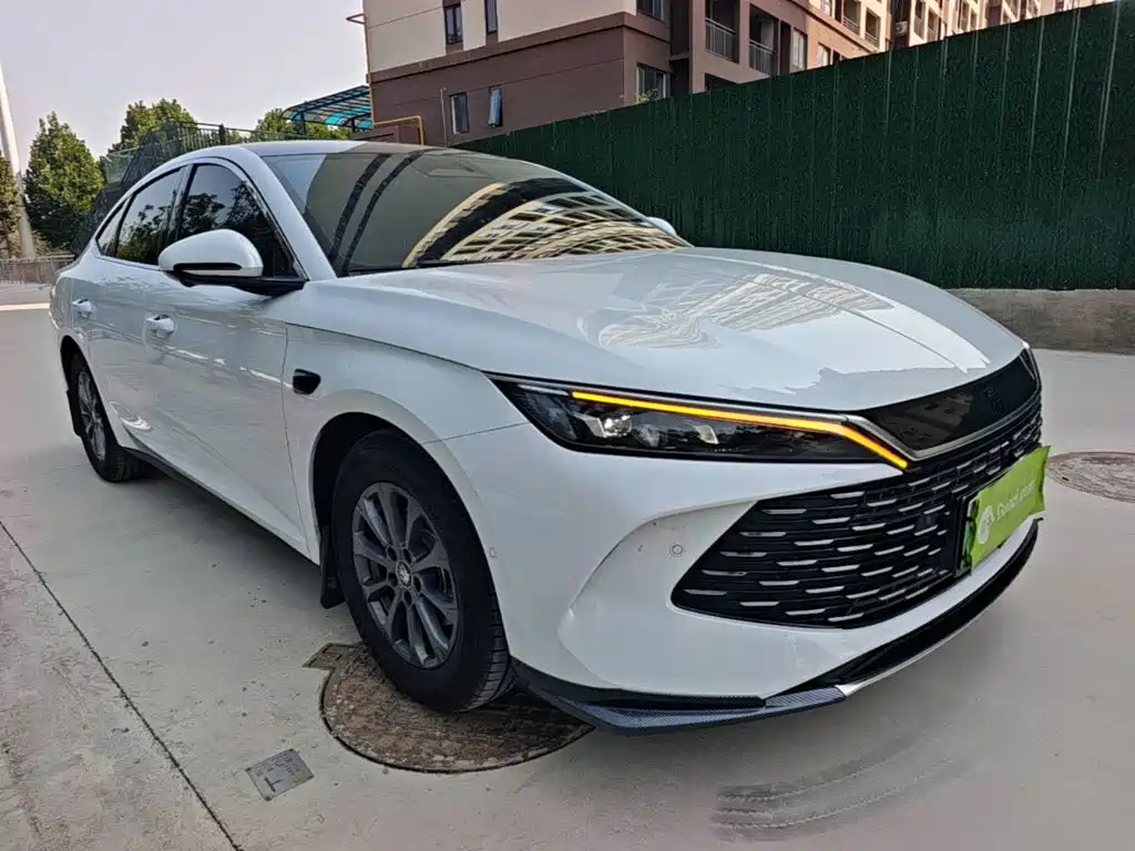 BYD Qin L — фото 4