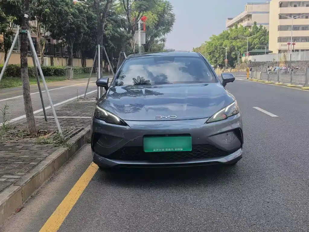 BYD Seal 05 DM-i — фото 24