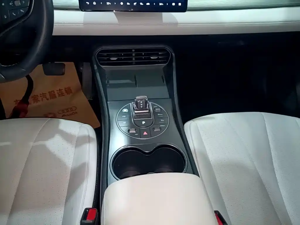 BYD Seal 05 DM-i — фото 6