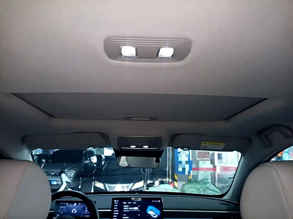 BYD Seal 05 DM-i — фото 8
