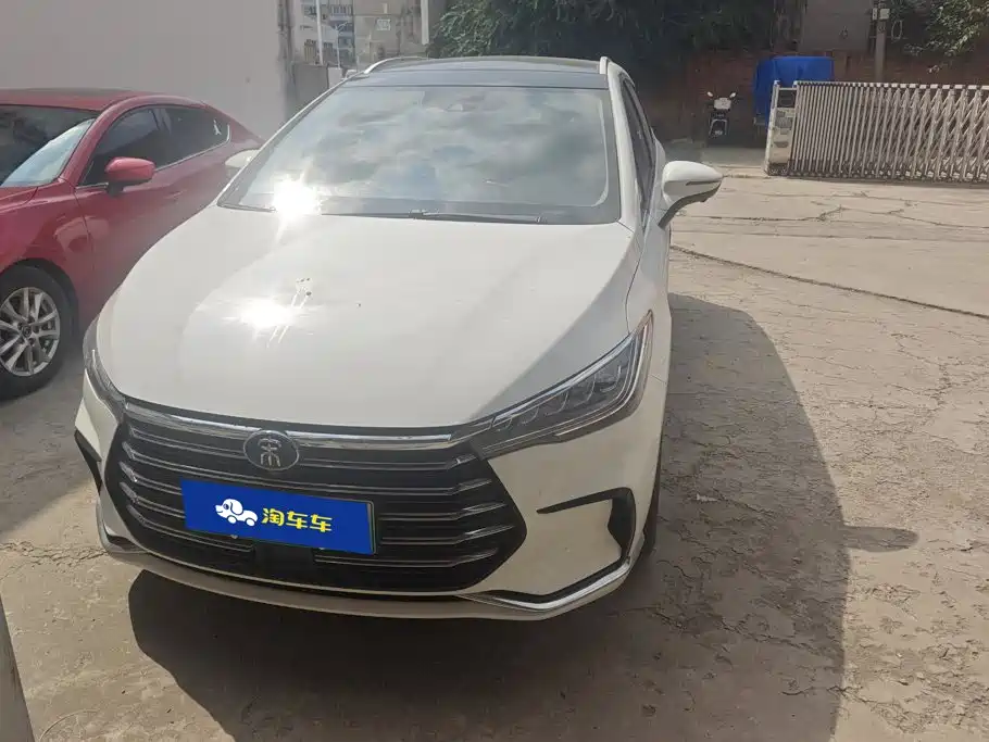 BYD MAX New Energy — фото 2