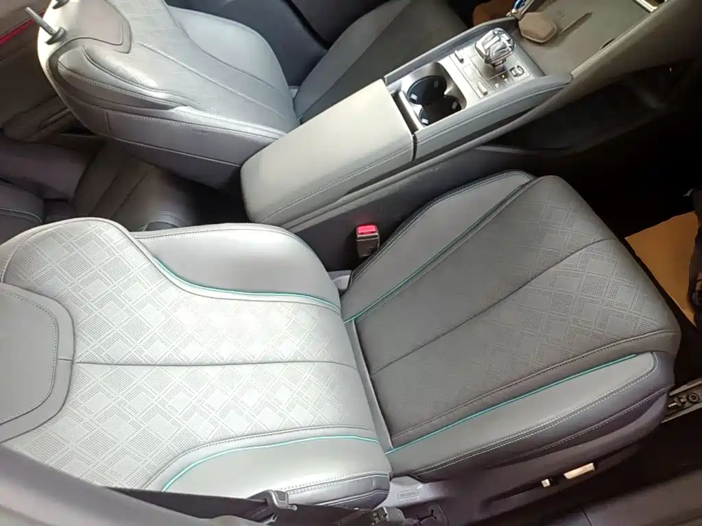 BYD Qin L — фото 25