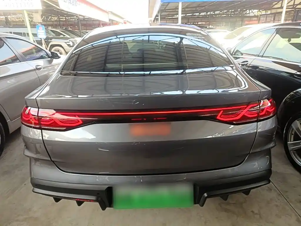 BYD Qin L — фото 6