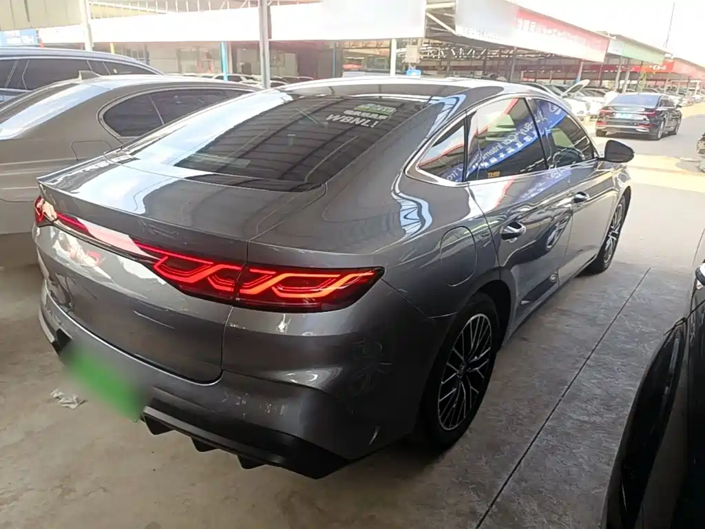 BYD Qin L — фото 7