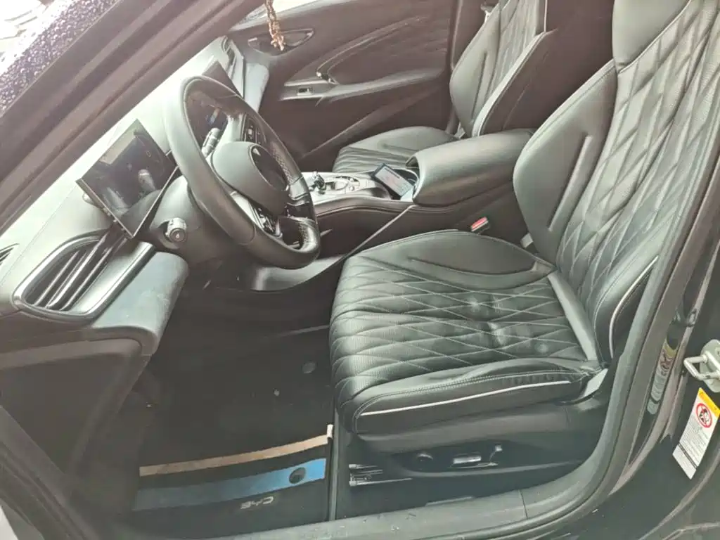 BYD Seal — фото 14