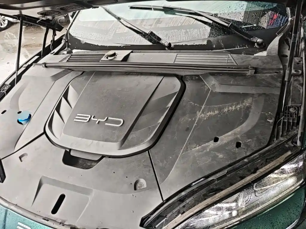 BYD Seal — фото 19