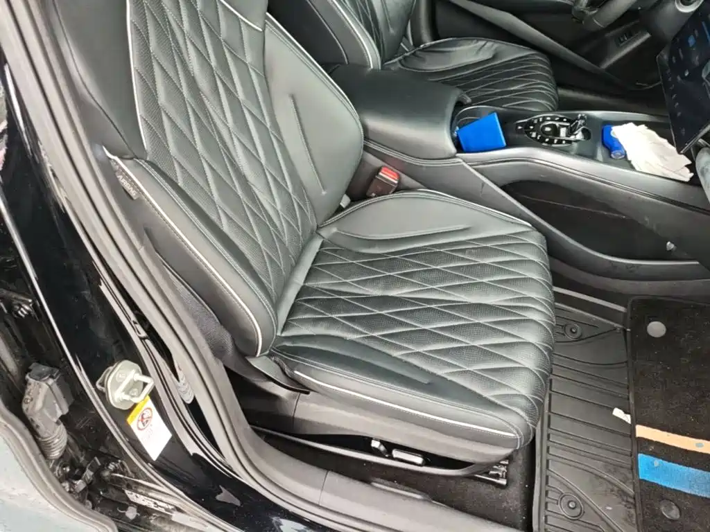 BYD Seal — фото 24