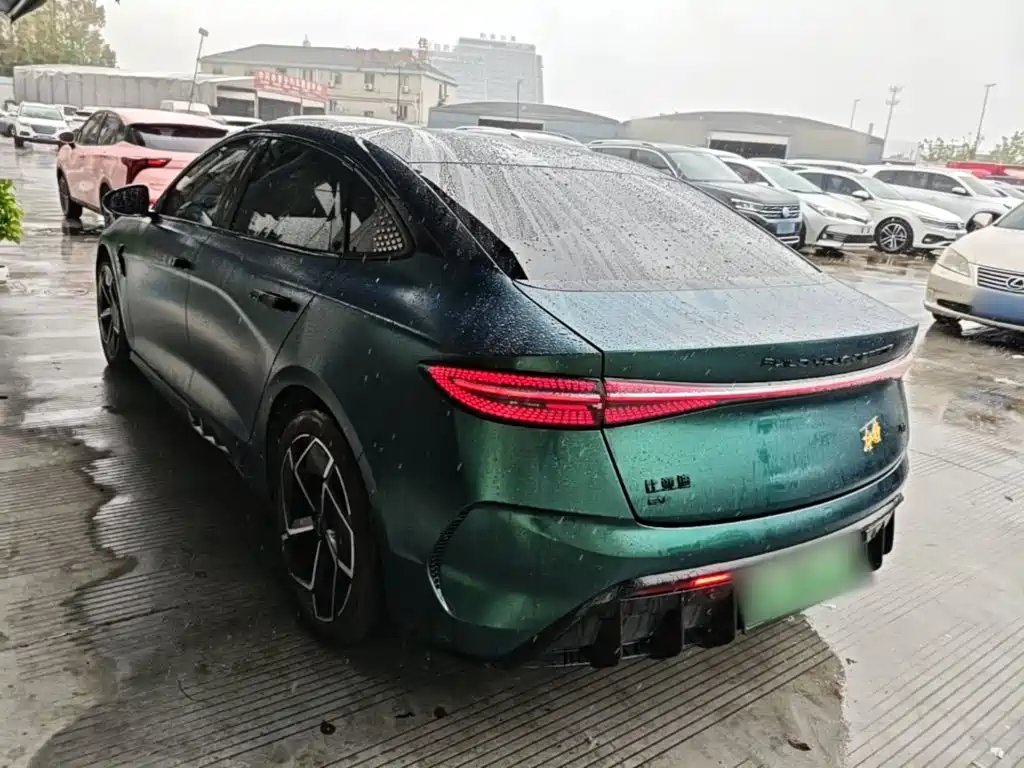 BYD Seal — фото 4