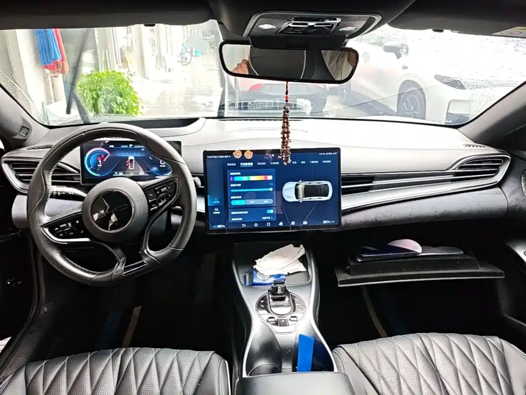 BYD Seal — фото 9
