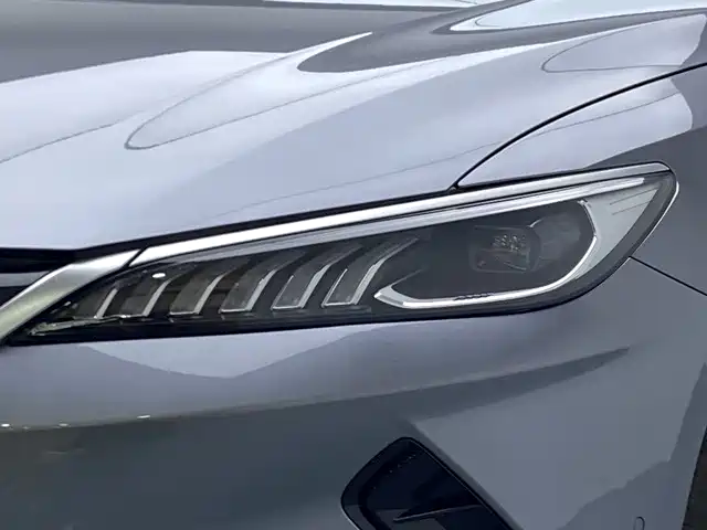 BYD Qin PLUS — фото 17