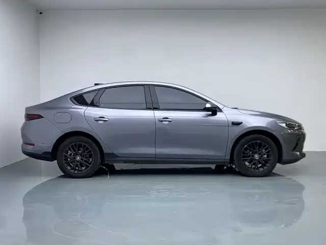 BYD Qin PLUS — фото 8