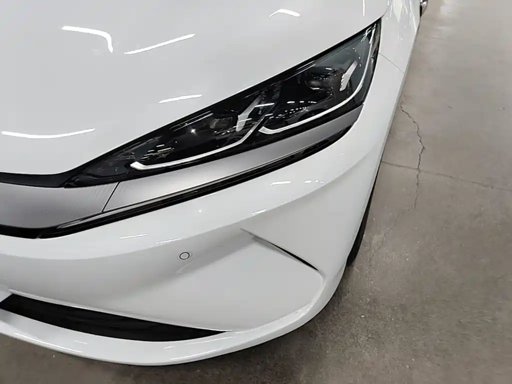 BYD Qin L — фото 24