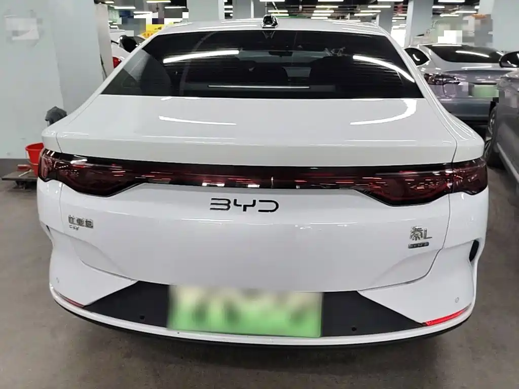 BYD Qin L — фото 6