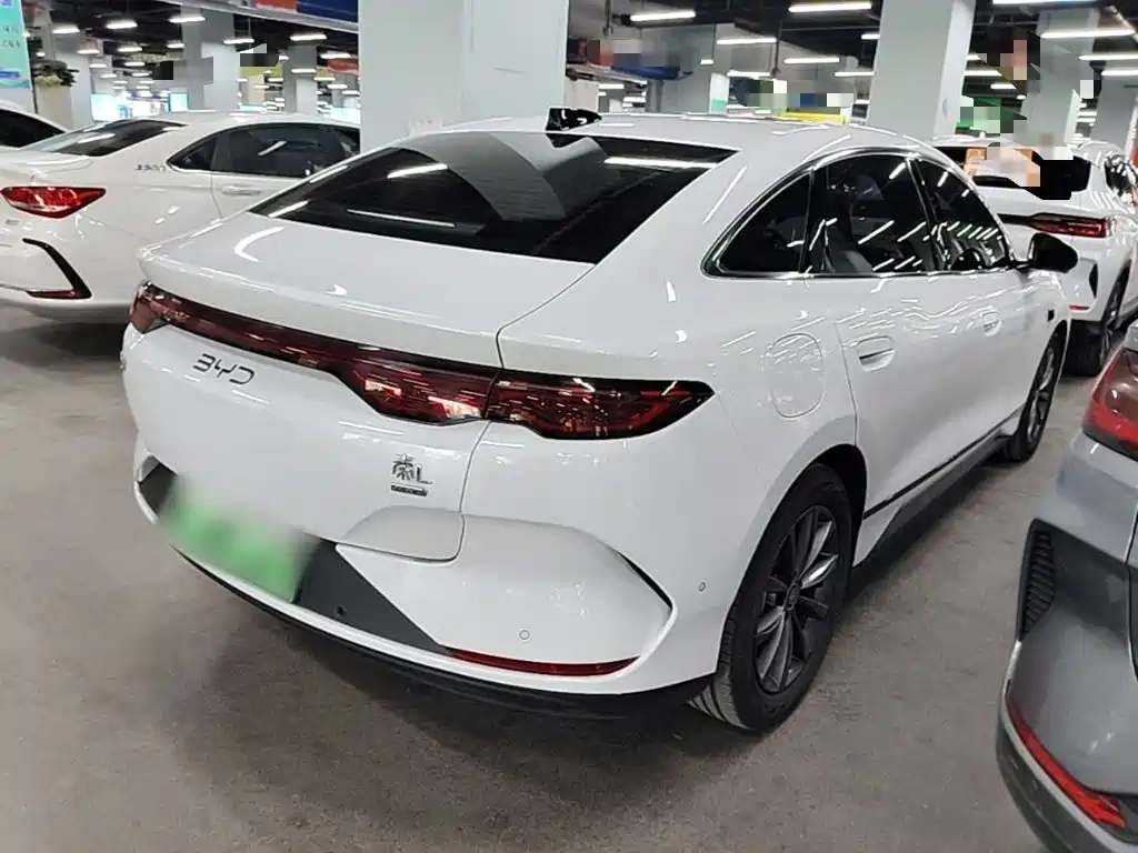 BYD Qin L — фото 7