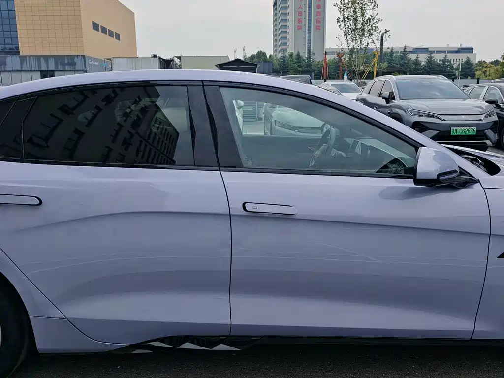 BYD Seal — фото 21