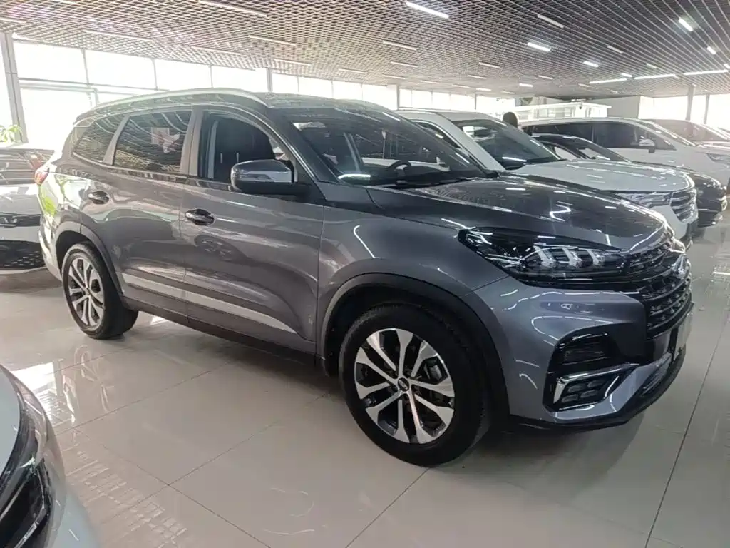 Chery Tiggo 8 — фото 3