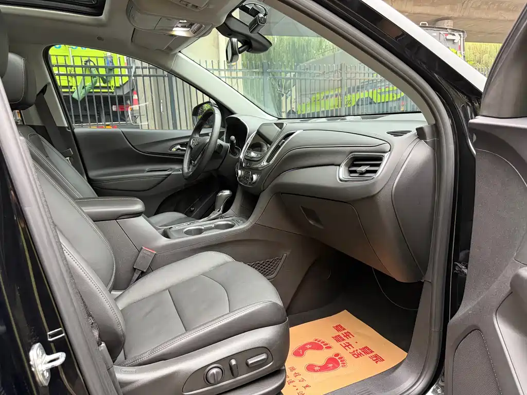 Chevrolet Equinox — фото 10