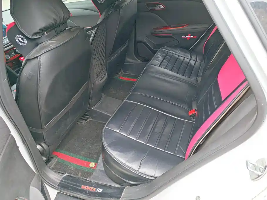 Chevrolet Monza — фото 11
