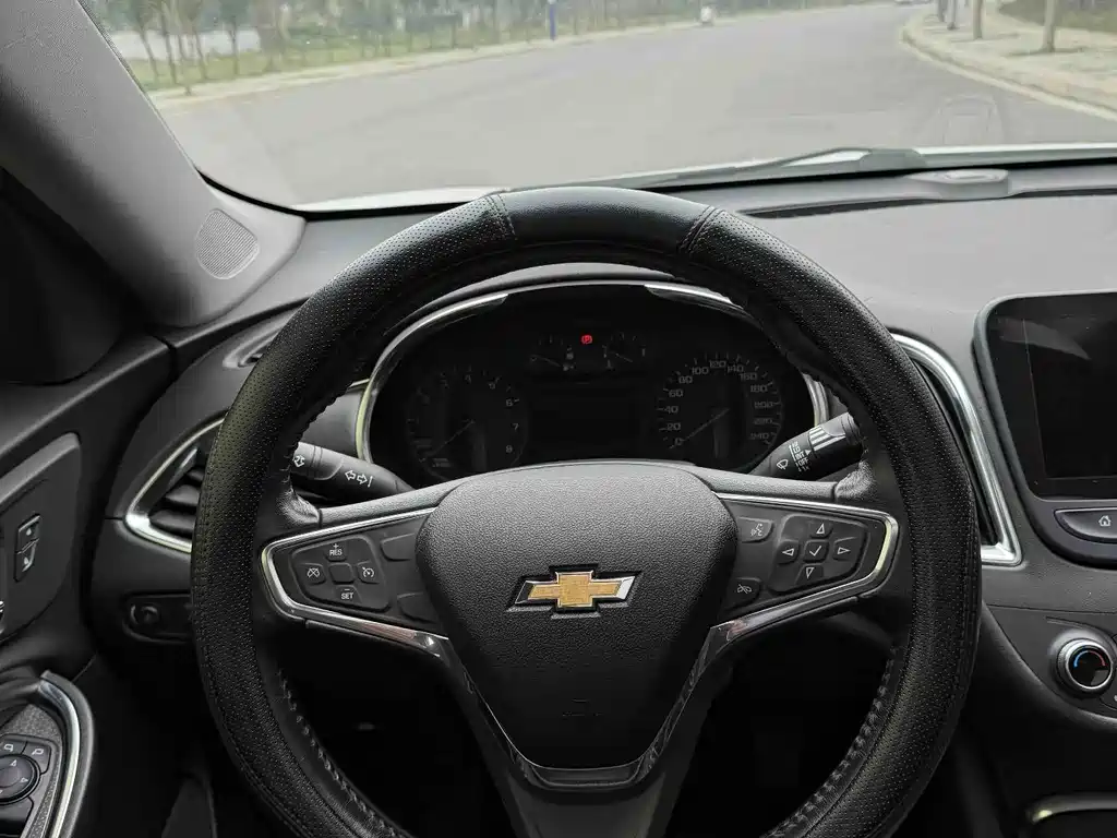 Chevrolet Malibu XL — фото 10