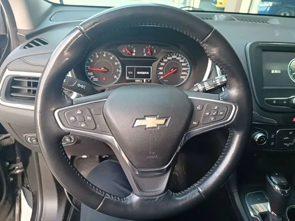 Chevrolet Equinox — фото 10