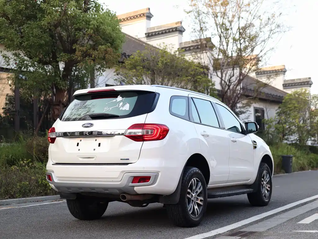 Ford Everest — фото 4