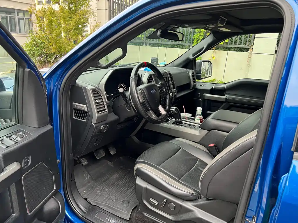 Ford F-150 Raptor — фото 8