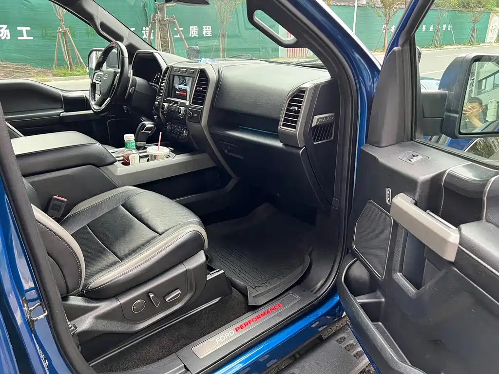Ford F-150 Raptor — фото 10