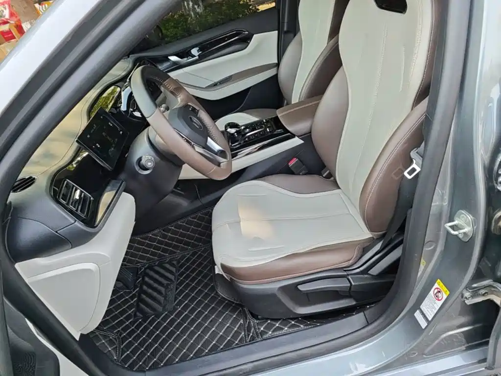 BYD Qin PLUS — фото 15