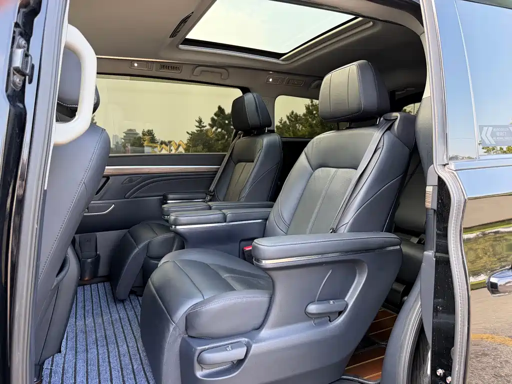 GAC Motor Trumpchi M8 — фото 14
