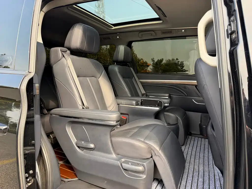 GAC Motor Trumpchi M8 — фото 8
