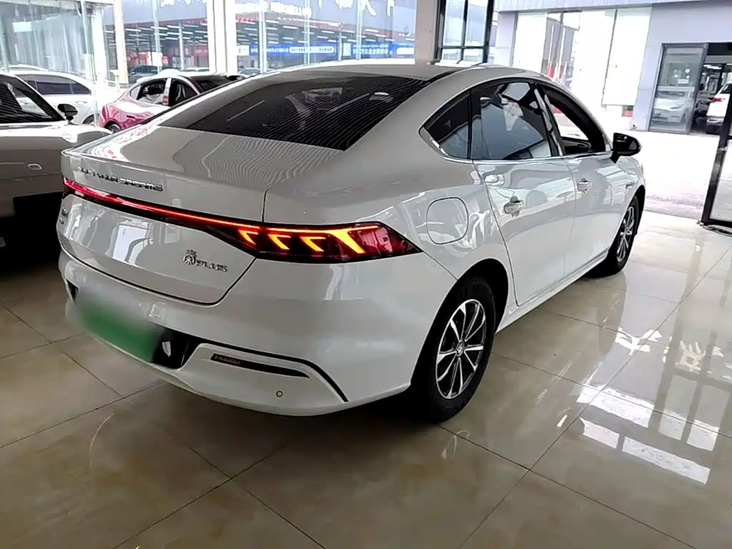 BYD Qin PLUS — фото 7