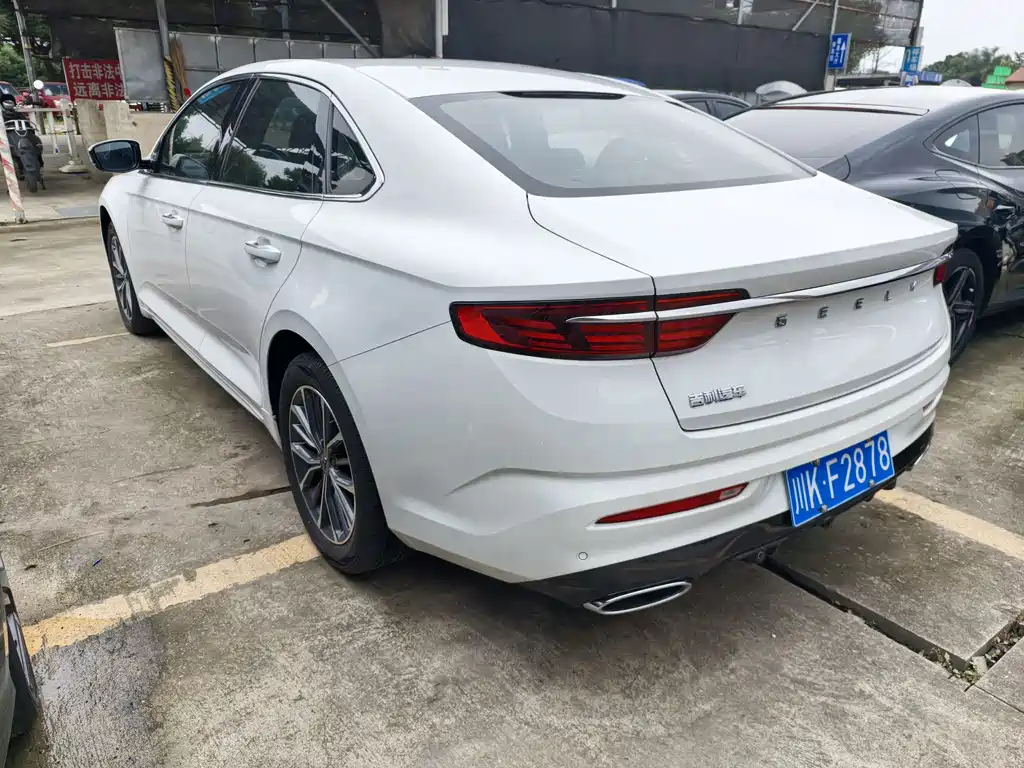 Geely Preface — фото 14