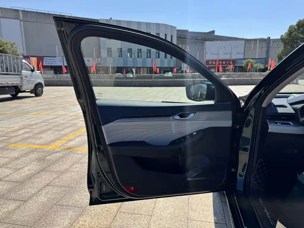 Geely Preface — фото 10