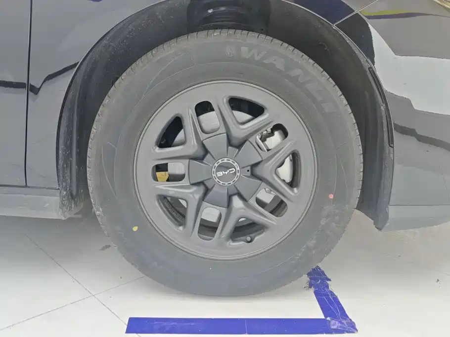 BYD Seal 05 DM-i — фото 6