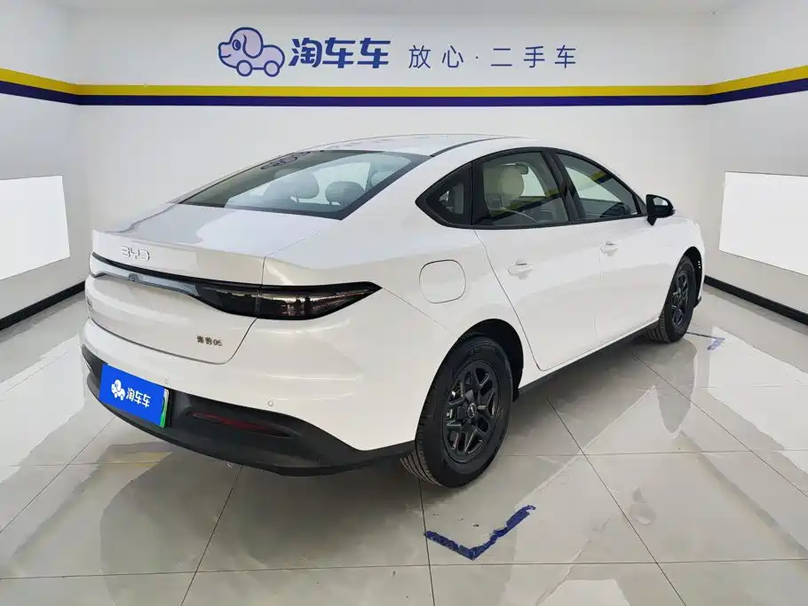 BYD Seal 05 DM-i — фото 3