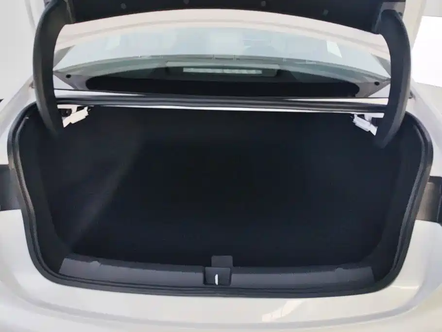 BYD Seal 05 DM-i — фото 4
