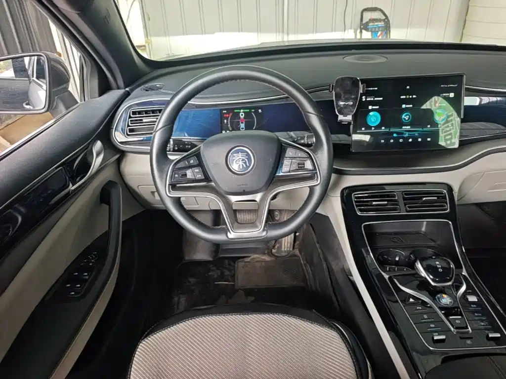 BYD Qin PLUS — фото 11