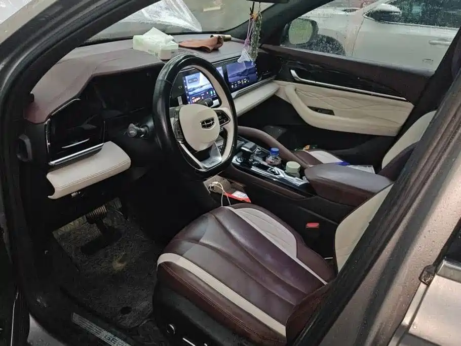 Geely Monjaro — фото 14