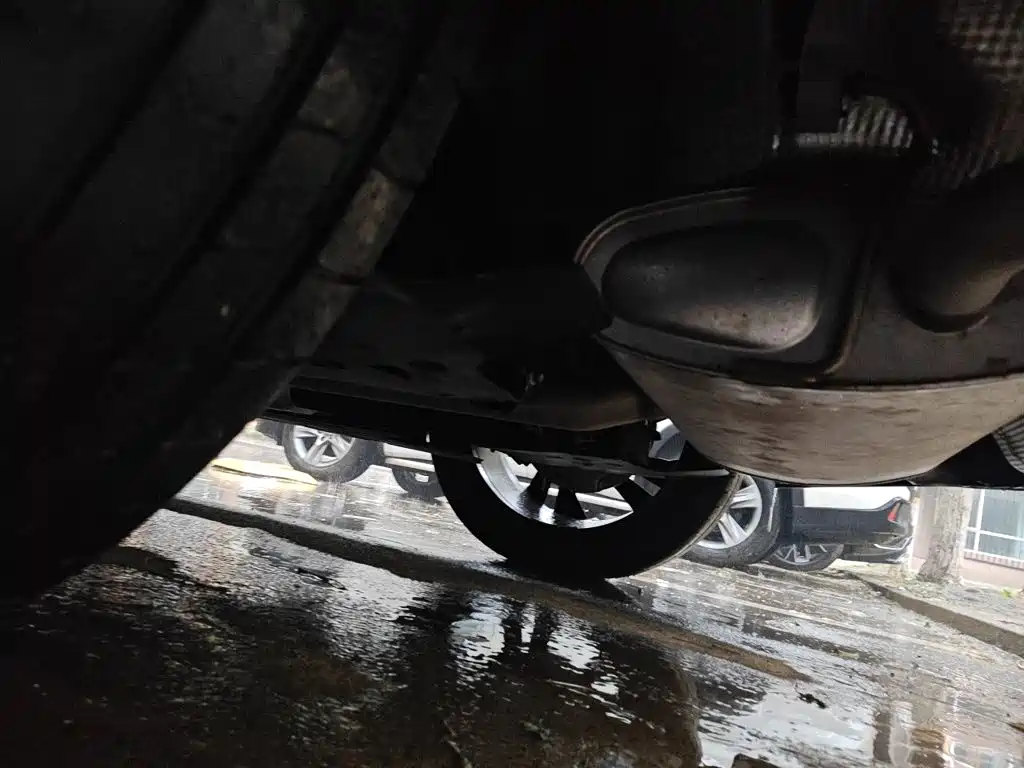Geely Monjaro — фото 21