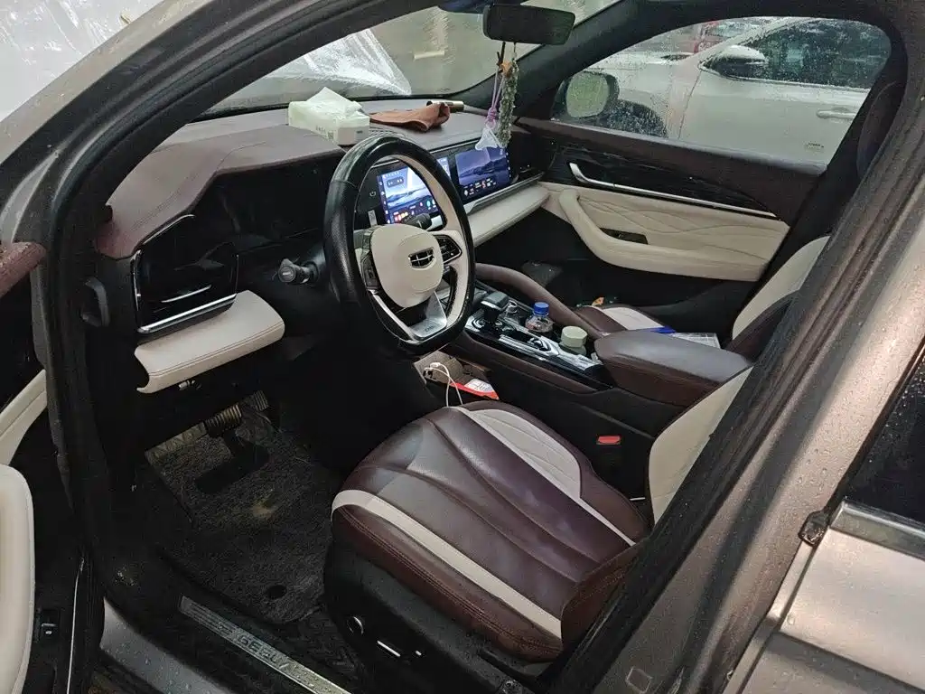 Geely Monjaro — фото 7