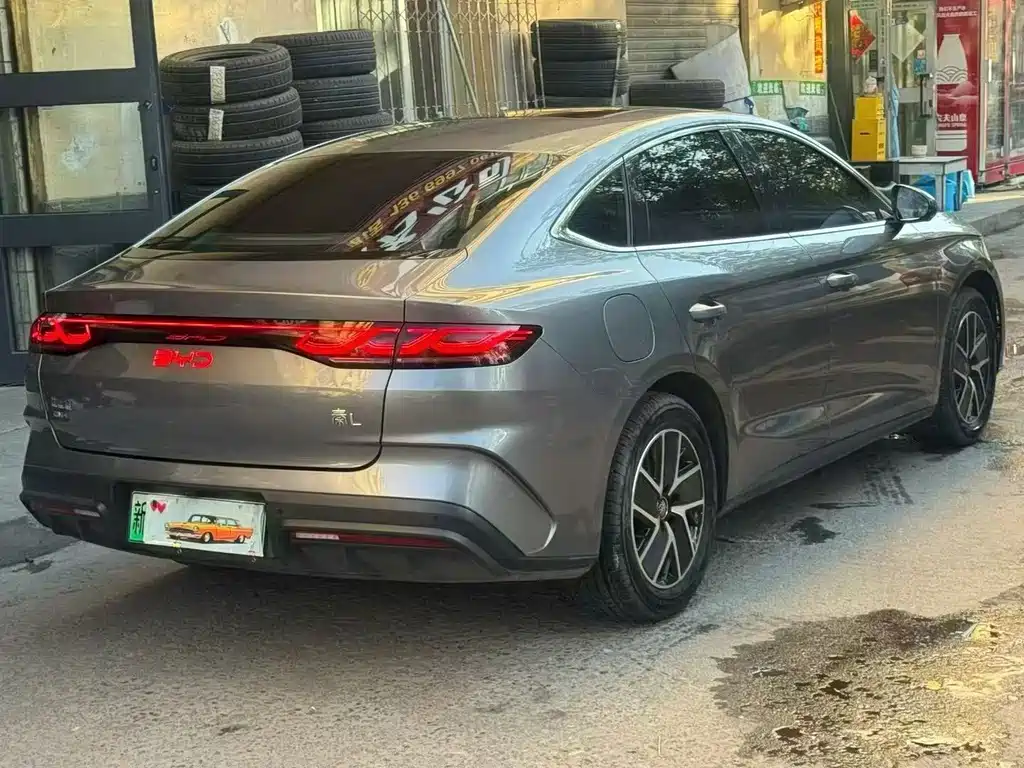 BYD Qin L — фото 9