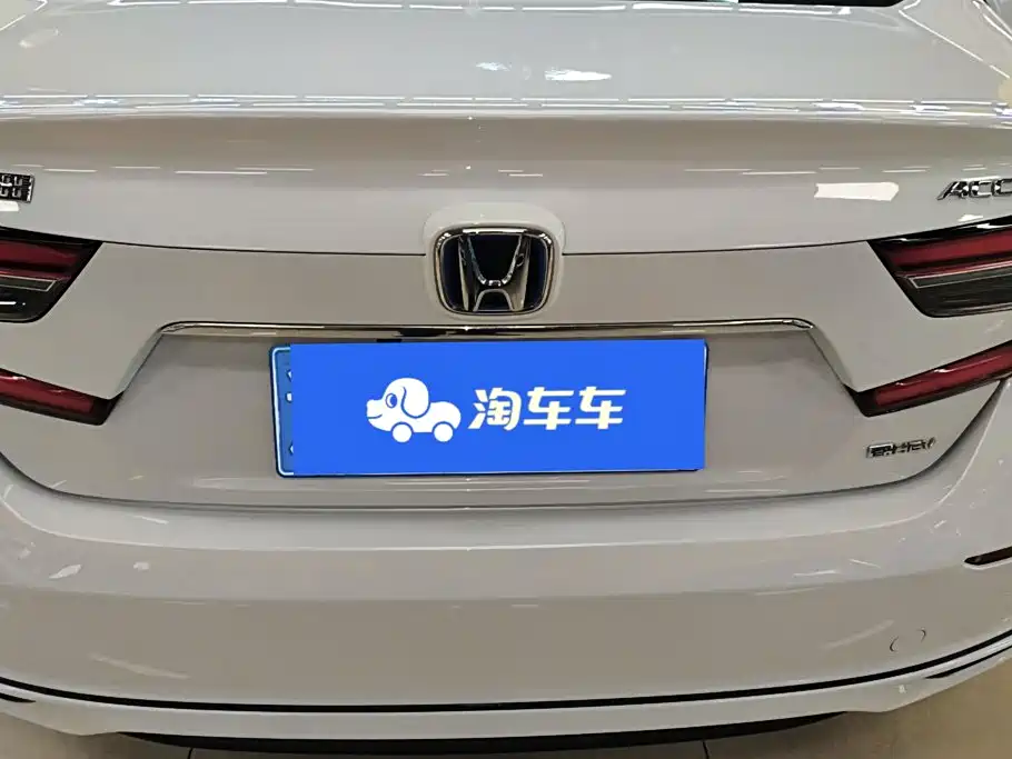 Honda Accord — фото 4