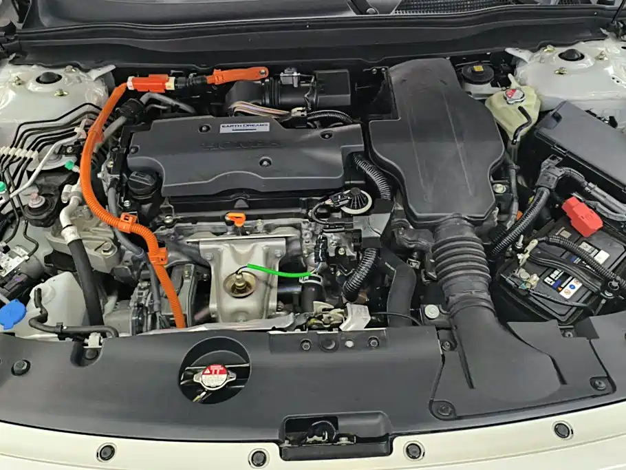 Honda Accord — фото 10