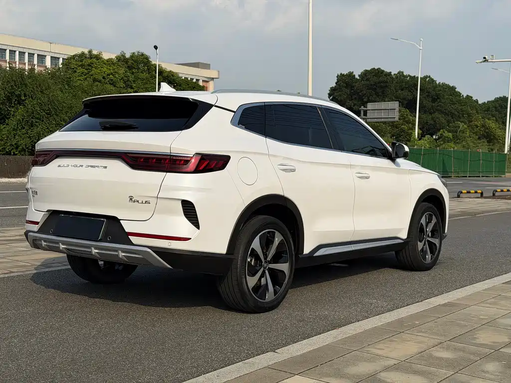 BYD PLUS New Energy — фото 5