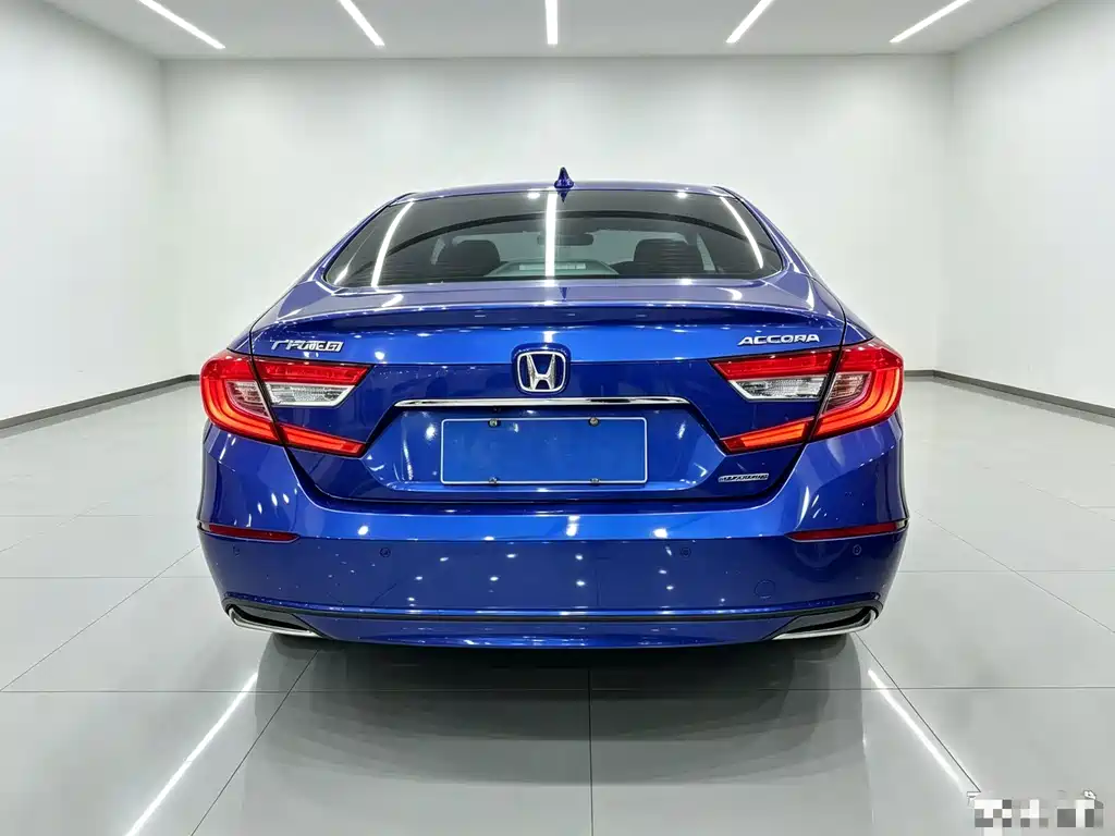 Honda Accord — фото 4