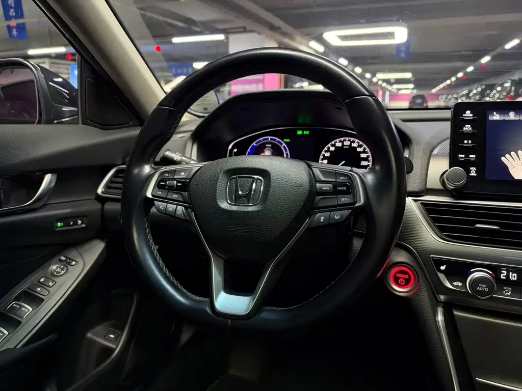 Honda Accord — фото 11