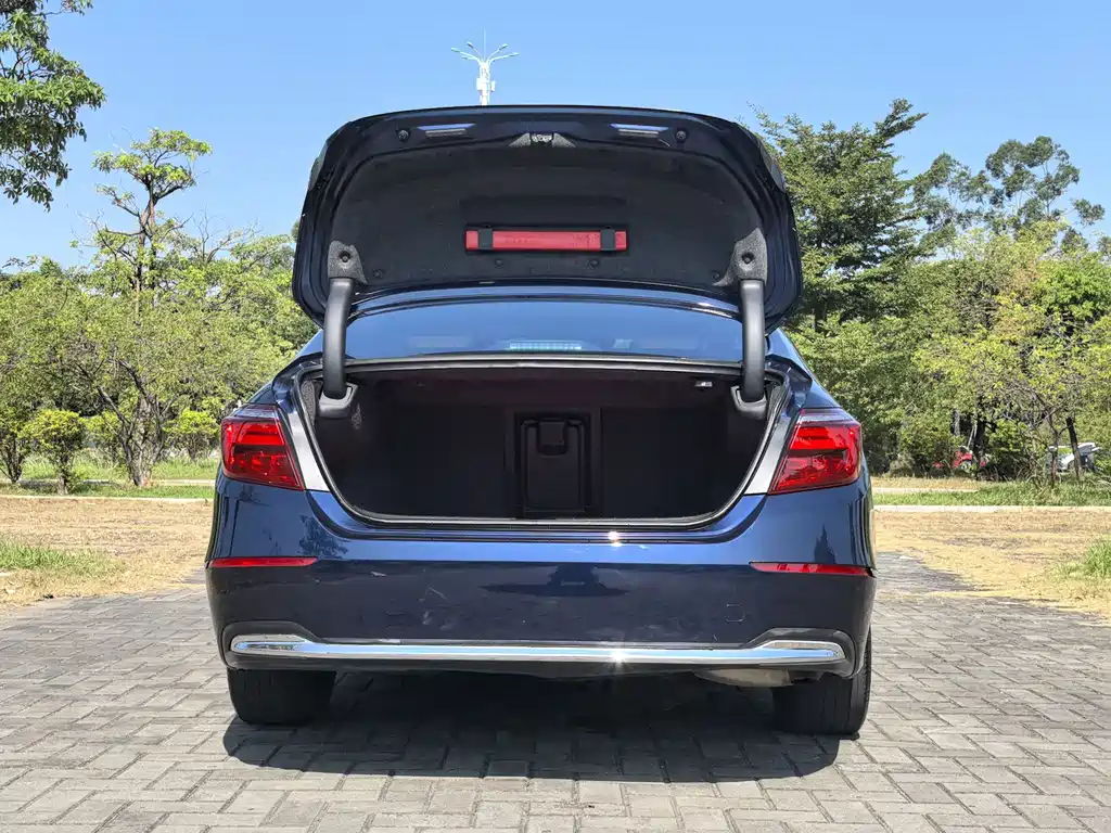 Honda Inspire — фото 14