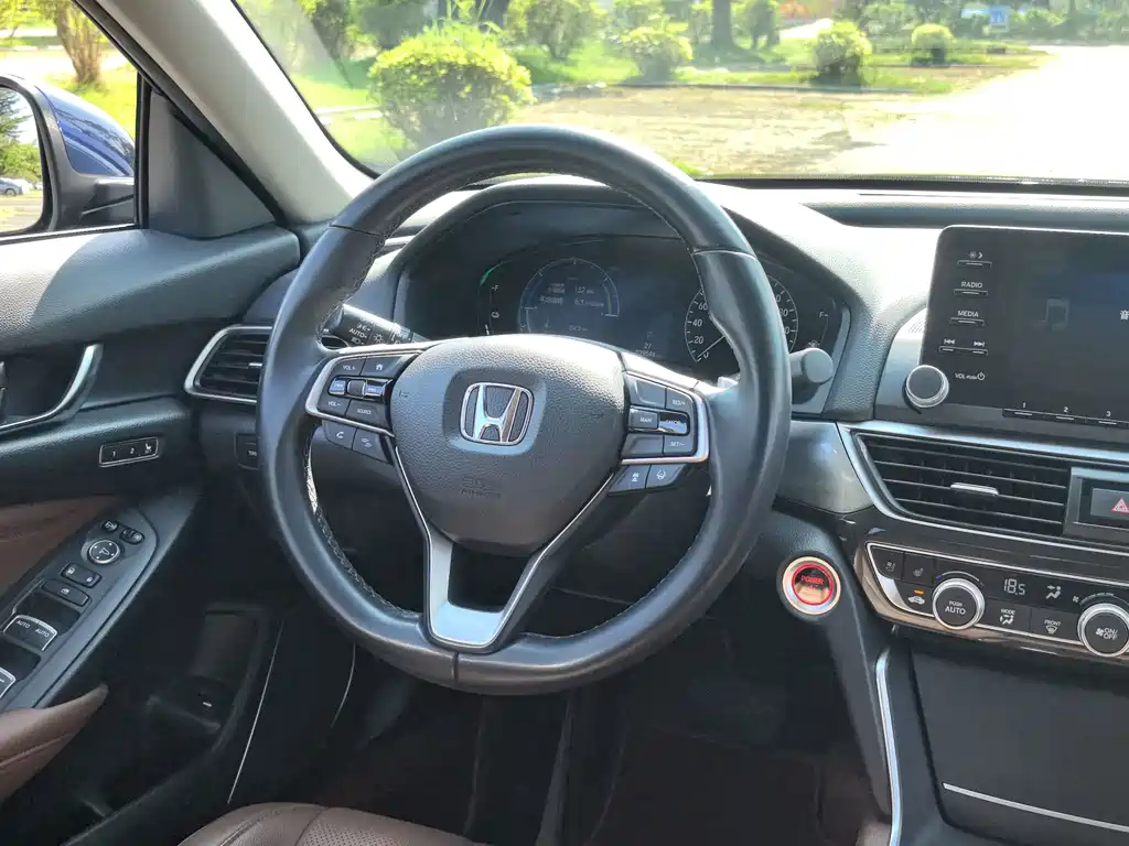 Honda Inspire — фото 10